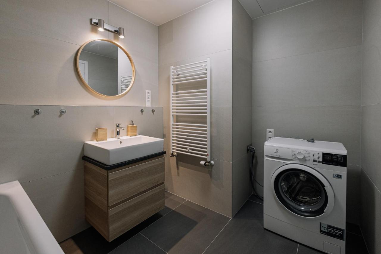Skau Blue Residence In Sky Park 21 Floor 2 Tower Panoramic View Free Parking Bratislava Esterno foto