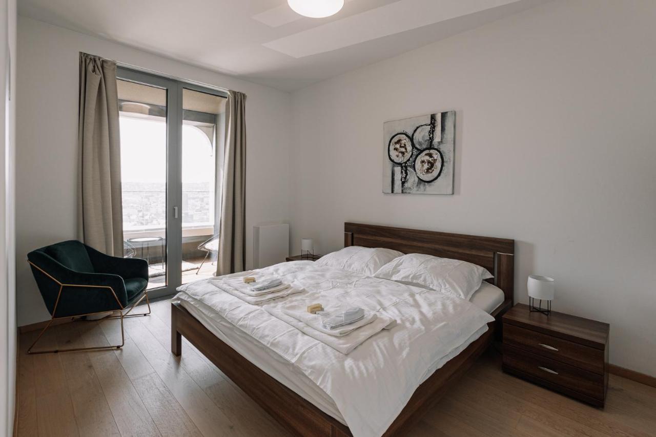 Skau Blue Residence In Sky Park 21 Floor 2 Tower Panoramic View Free Parking Bratislava Esterno foto