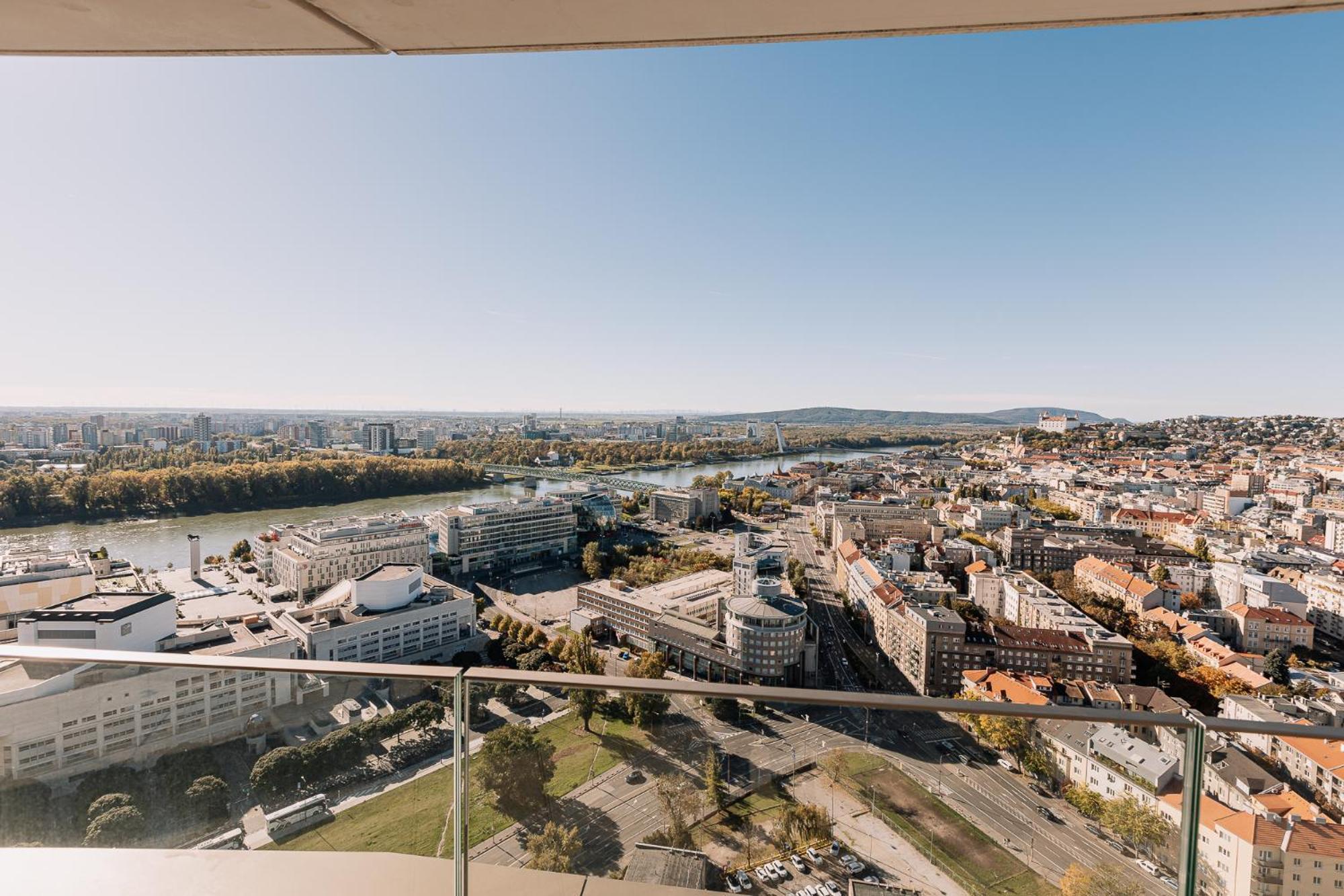Skau Blue Residence In Sky Park 21 Floor 2 Tower Panoramic View Free Parking Bratislava Esterno foto
